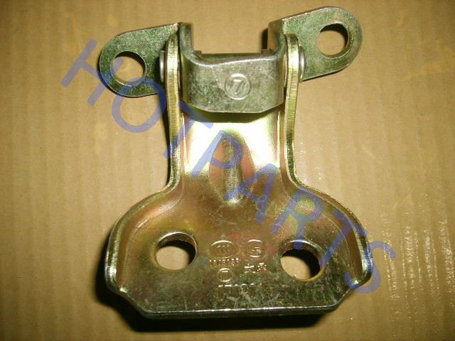 картинка ПЕТЛЯ №7 НИЖНЯЯ ЗАДНЕЙ ПРАВОЙ ДВЕРИ GW DEER SAFE  6206400-D01